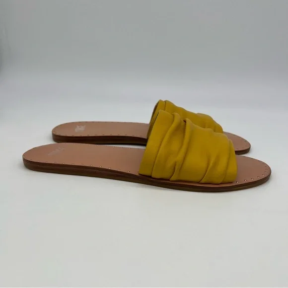 PAIGE Emilia Leather Slide Sandals Mustard Yellow Ruched Band Womens 8.5 US - Picture 2 of 13